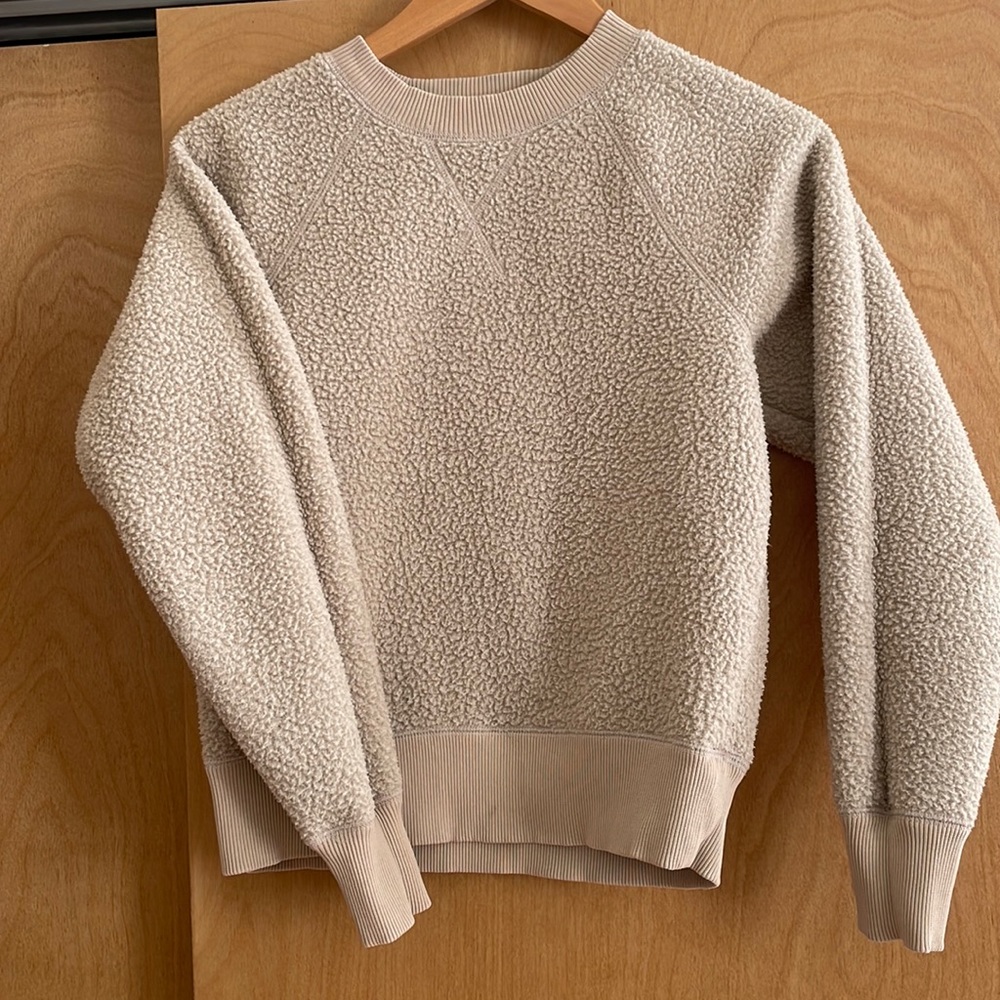 Sold - EVERLANE ReNew Fleece sweatshirt, size XS